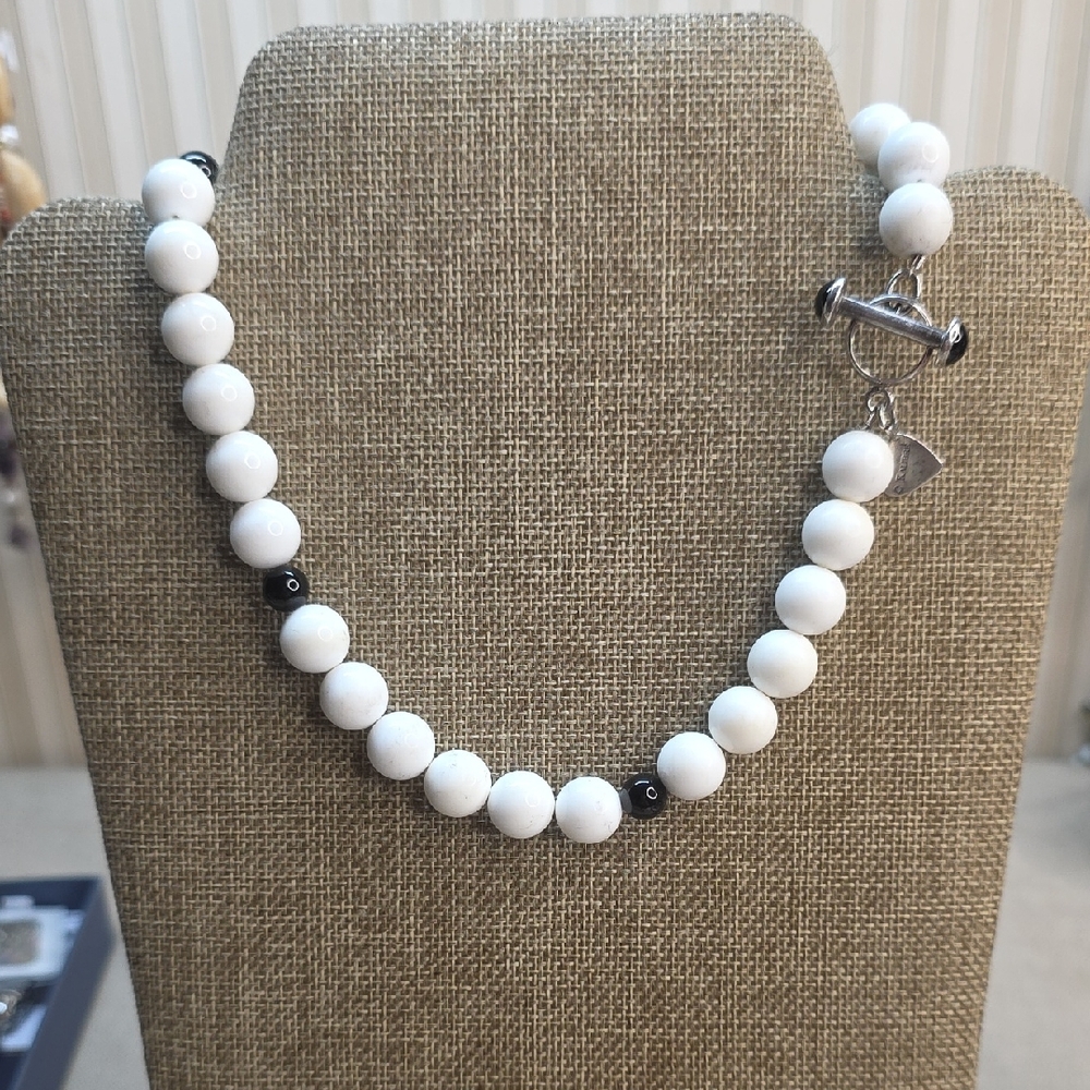 KALIBRE BLACK AND WHITE ONYX necklace with sterling clasp and heart charm.